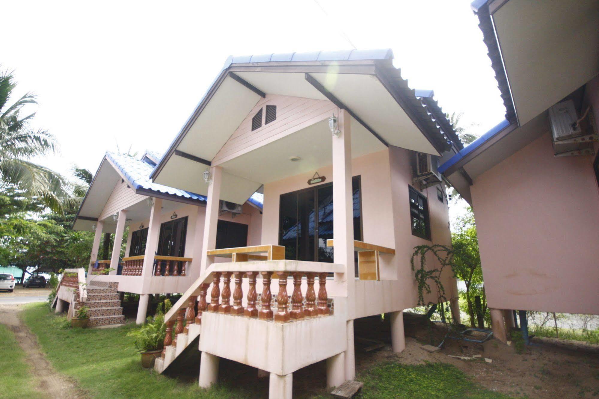 Chaiwat Resort Laem Sing Zewnętrze zdjęcie